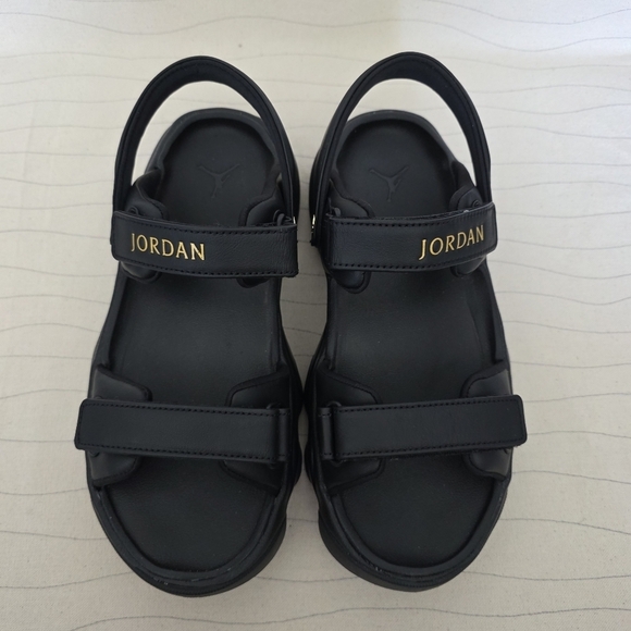 Nike Womens Jordan Deja Sandals Black Gold Shoes FN5036-001 Size 11 NEW - Picture 3 of 11